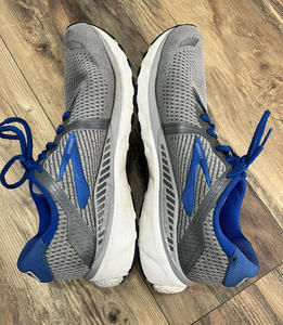 Brooks Mens Size 10.5 Adrenaline GTS 20 1103071D051 Gray With Blue Running Shoes